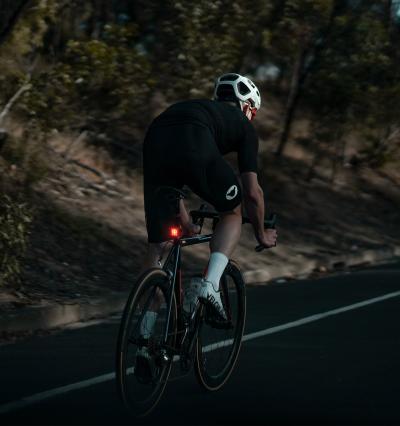 Knog R&uuml;cklicht Blinder Skull black  Produktbild 4